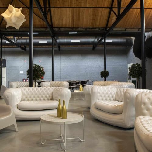 Opblaasbare Chesterfield huren